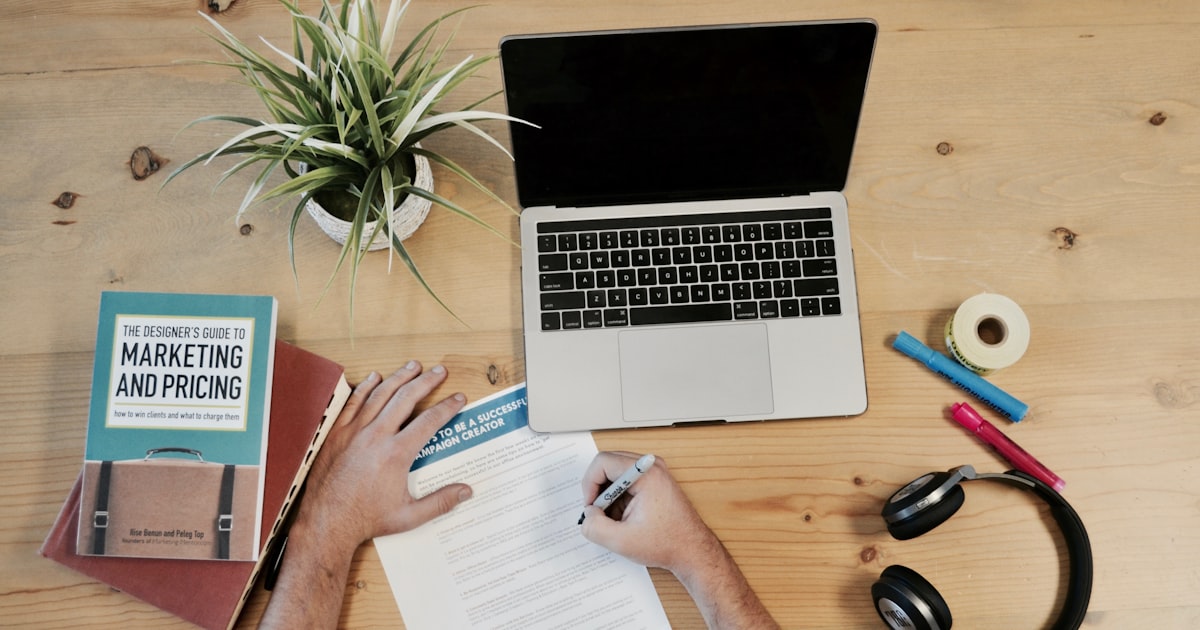 AdSense vs Optimasi Iklan: Mana Jalan Monetisasi Terbaik?